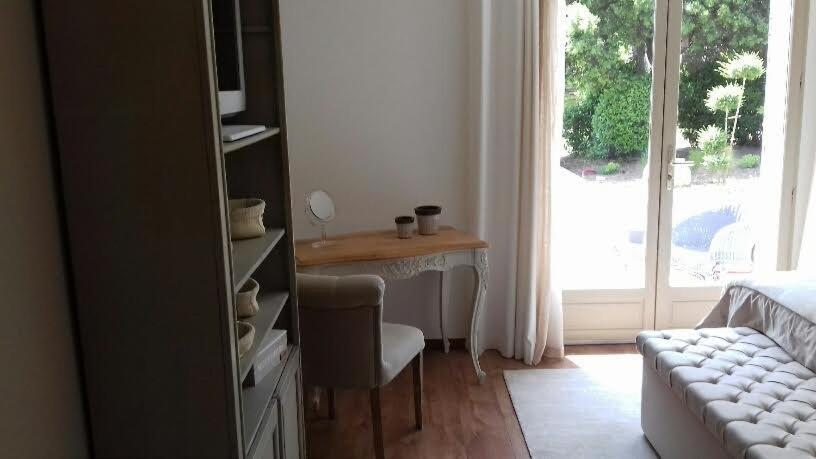 ヴィルヌーヴ・レ・ザヴィニョン La Mathilde Bed & Breakfast エクステリア 写真