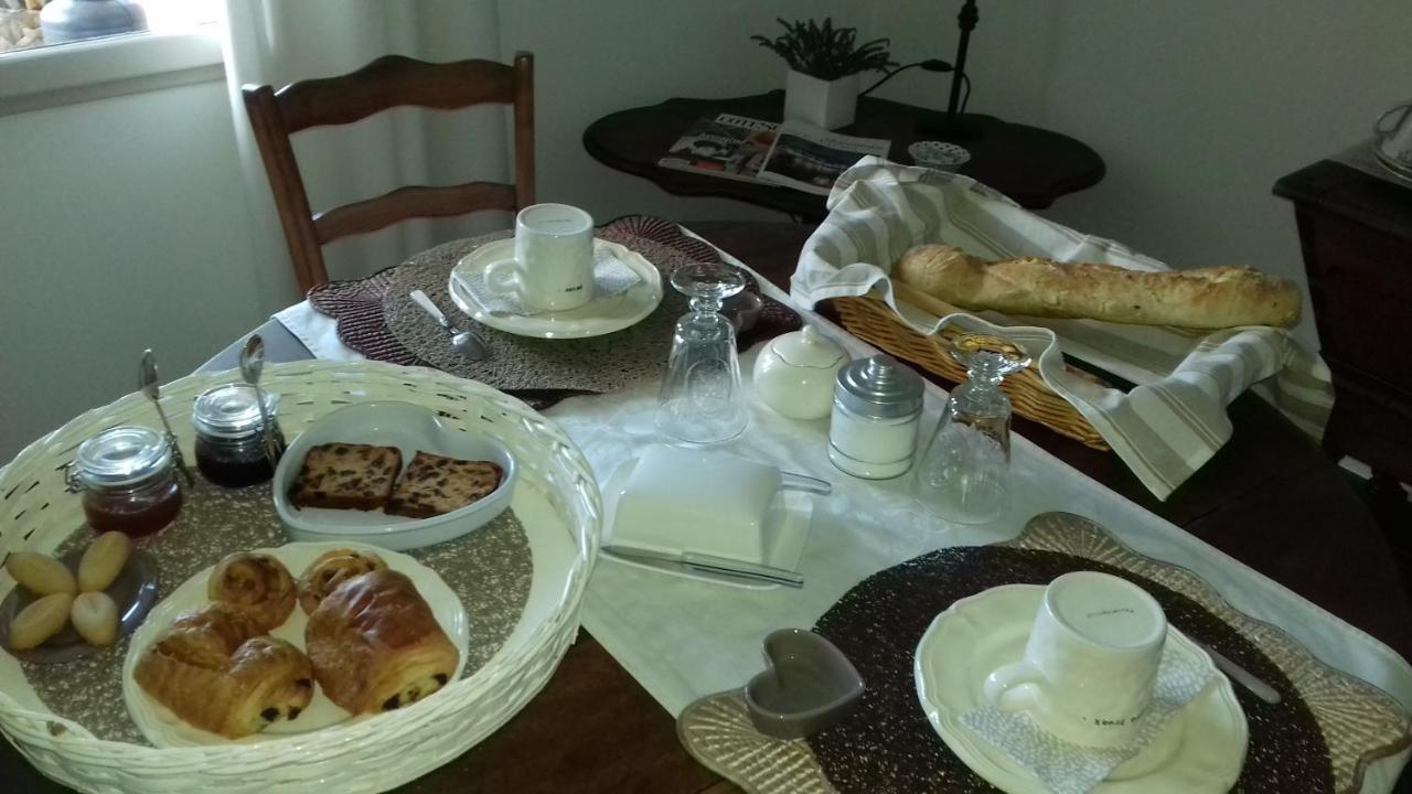 ヴィルヌーヴ・レ・ザヴィニョン La Mathilde Bed & Breakfast エクステリア 写真
