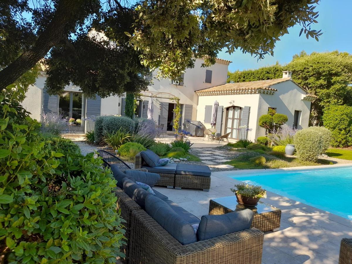 ヴィルヌーヴ・レ・ザヴィニョン La Mathilde Bed & Breakfast エクステリア 写真